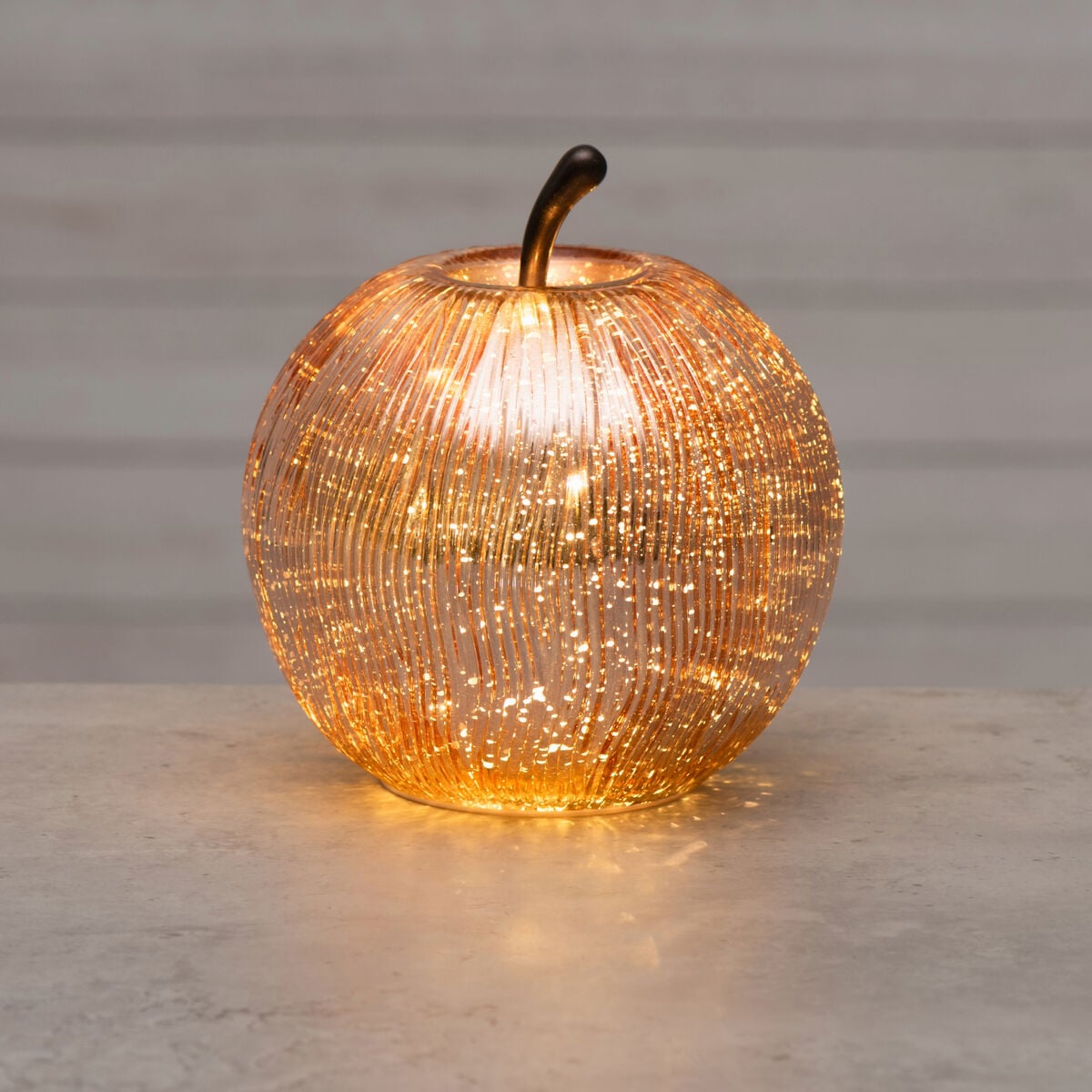 Finnlumor Lasiomena LED-valoilla kulta